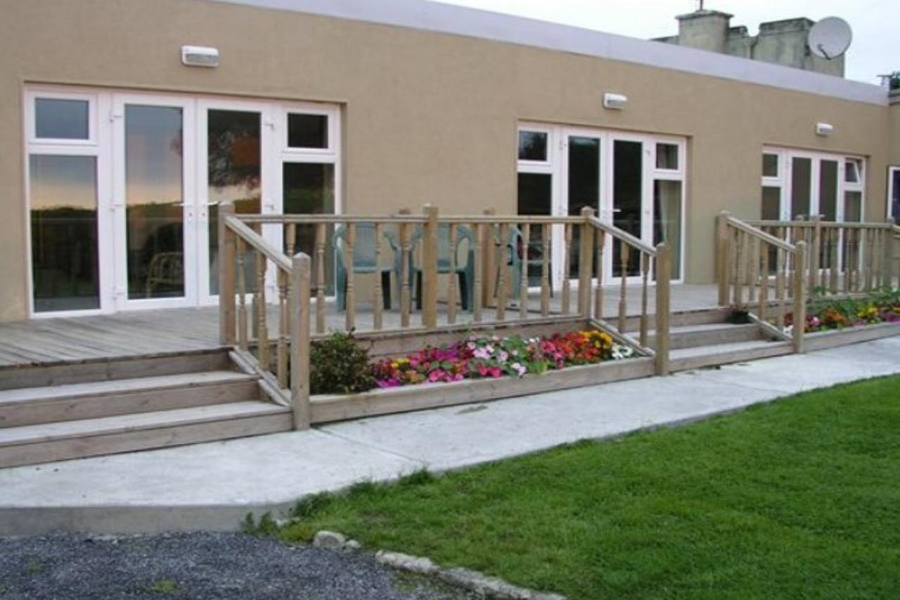 Lakeland Midsummer Lakehouse Oughterard Extérieur photo