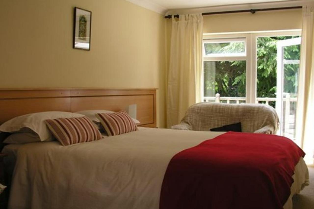 Lakeland Midsummer Lakehouse Oughterard Extérieur photo