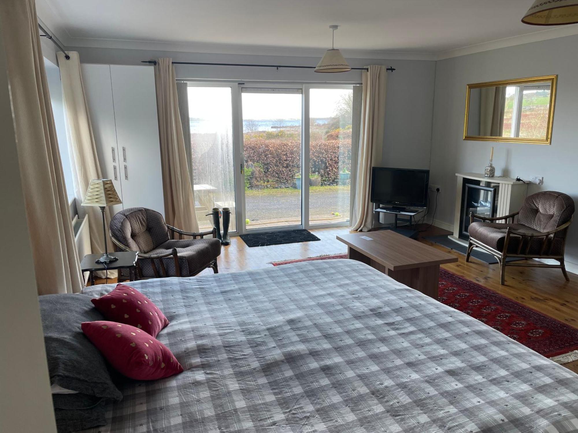 Lakeland Midsummer Lakehouse Oughterard Extérieur photo