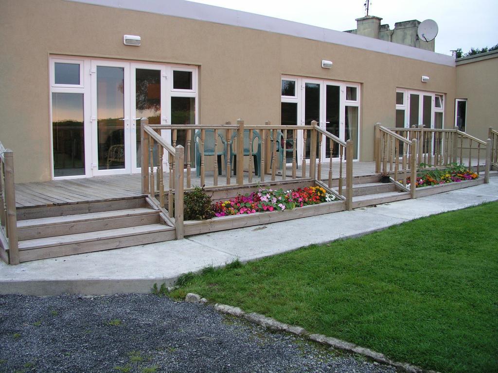 Lakeland Midsummer Lakehouse Oughterard Extérieur photo