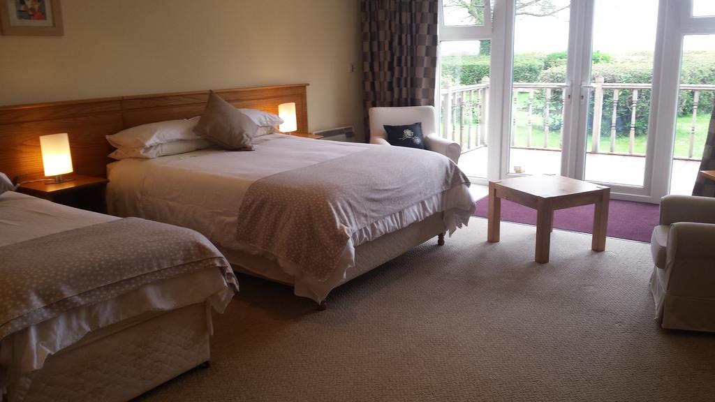 Lakeland Midsummer Lakehouse Oughterard Extérieur photo