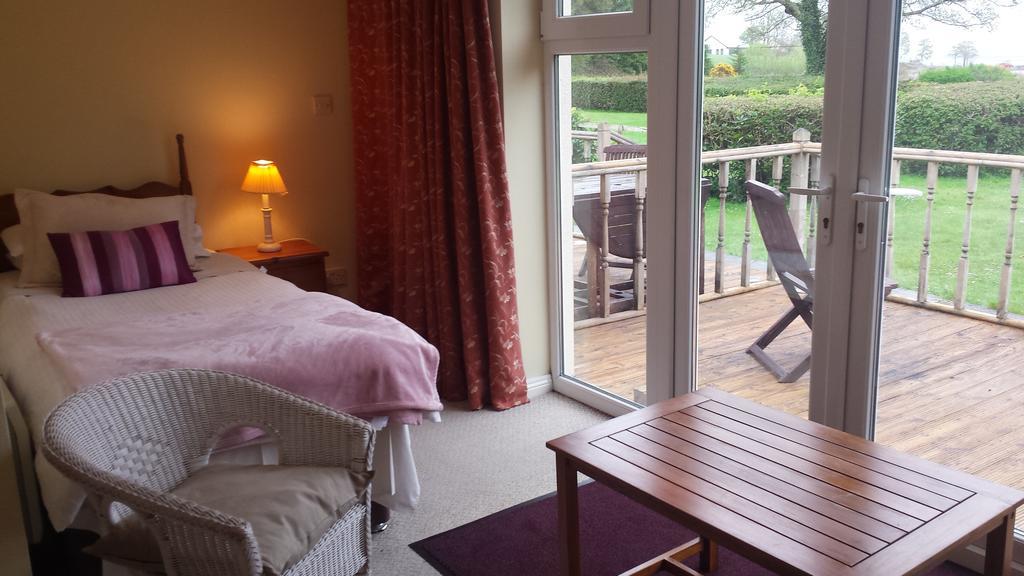 Lakeland Midsummer Lakehouse Oughterard Extérieur photo